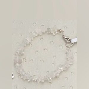 NEW Quartz chip bracelet
